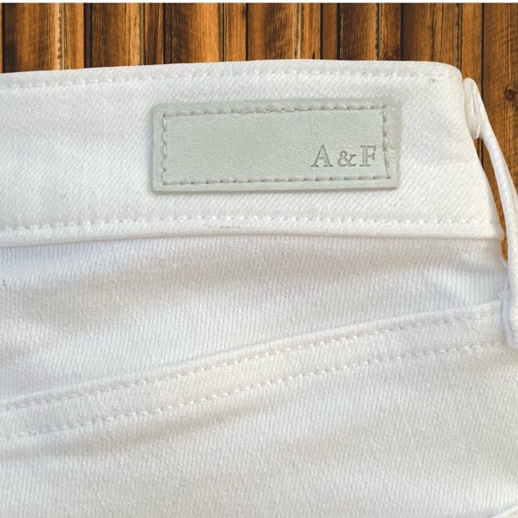 Abercrombie and Fitch Harper Low Rise Super Skinny Jeans | White | 25 / 0 - Picture 4 of 9